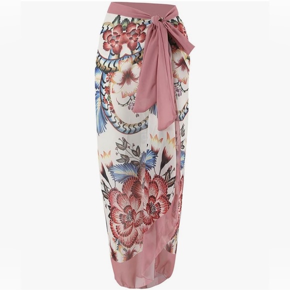 Swim suit with cover up - Picture 4 of 6